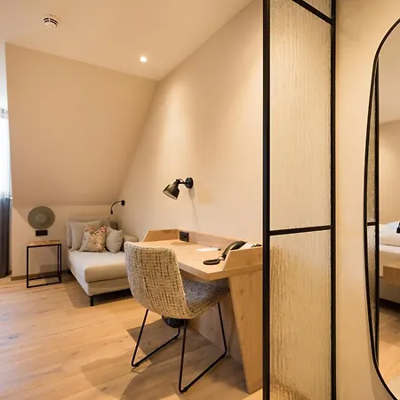 Post Ξενοδοχείο 4*