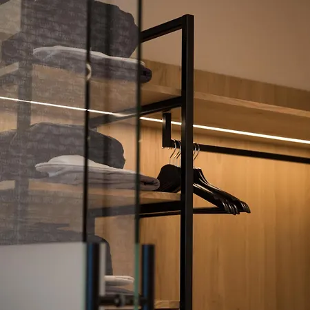 Ξενοδοχείο Post 4*