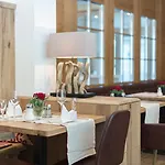 Post Strass im Zillertal